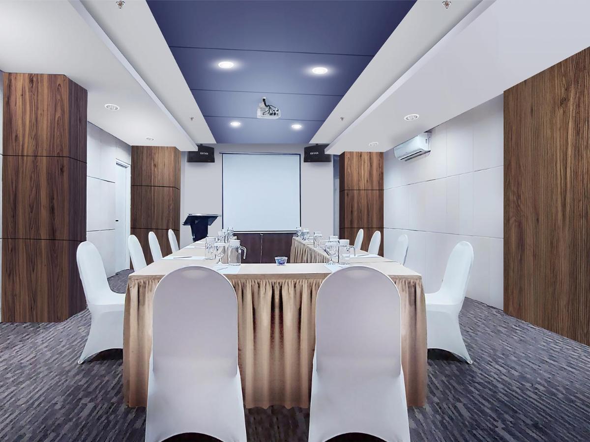 Favehotel Graha Agung Surabaya Exterior foto